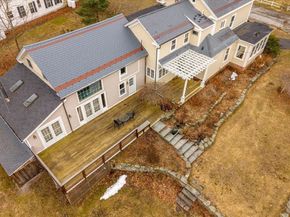 14 Maple Street, Sturbridge MA 01566