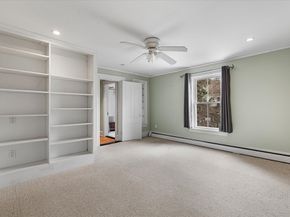14 Maple Street, Sturbridge MA 01566