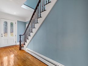 14 Maple Street, Sturbridge MA 01566