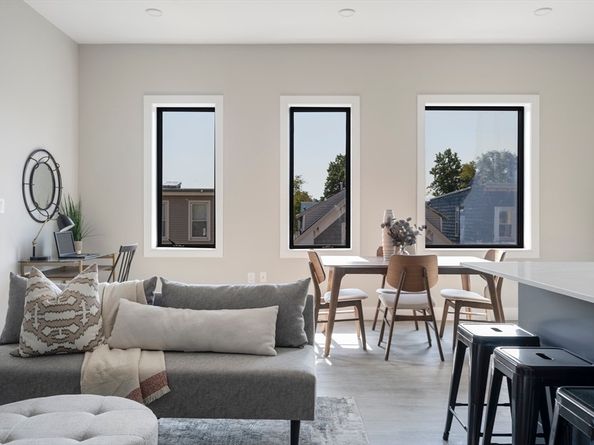 656 Saratoga 313, Boston MA 02128