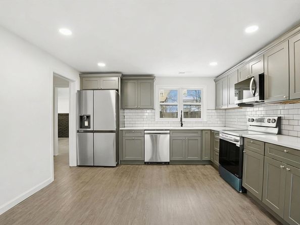 92 Summer St, Brockton MA 02302