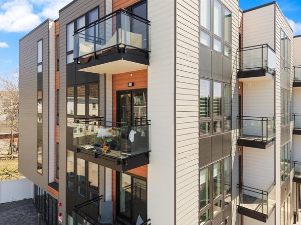 11 Tafthill Ter 4, Boston MA 02131