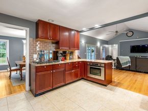 495 Grafton St, Shrewsbury MA 01545
