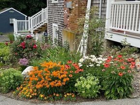 15 Rockland St, Hanover MA 02339