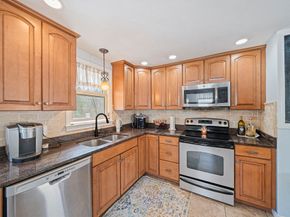 15 Rockland St, Hanover MA 02339