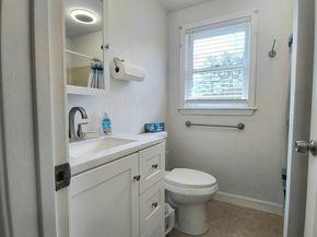 154 Dudley Oxford Rd, Dudley MA 01571