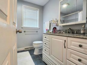 154 Dudley Oxford Rd, Dudley MA 01571