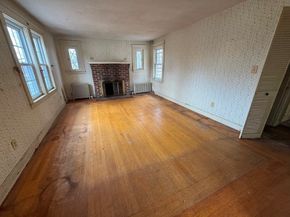 775 Dennison Dr, Southbridge MA 01550