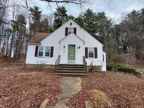 775 Dennison Dr, Southbridge MA 01550