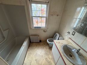 775 Dennison Dr, Southbridge MA 01550