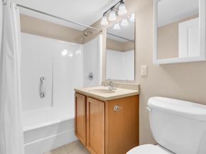 1500 Worcester Rd 221, Framingham MA 01702