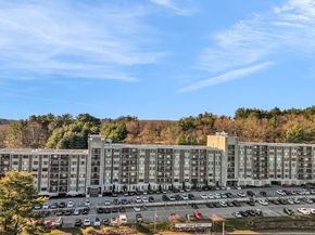 1500 Worcester Rd 221, Framingham MA 01702