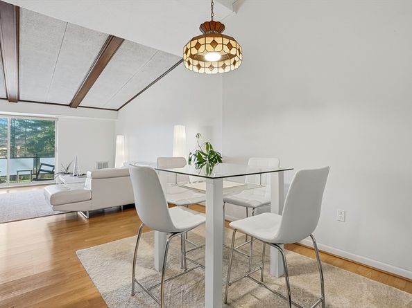 57 Broadlawn Park 4B, Boston MA 02467