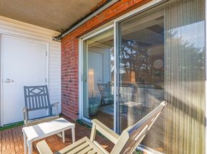 57 Broadlawn Park 4B, Boston MA 02467