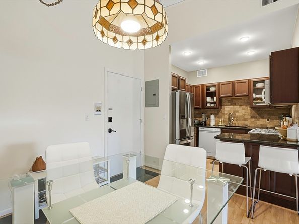 57 Broadlawn Park 4B, Boston MA 02467