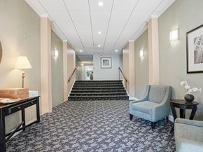57 Broadlawn Park 4B, Boston MA 02467