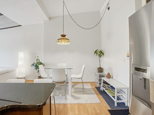 57 Broadlawn Park 4B, Boston MA 02467