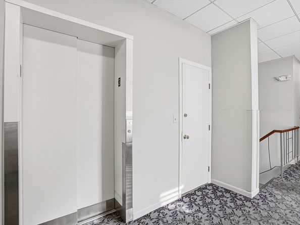 57 Broadlawn Park 4B, Boston MA 02467