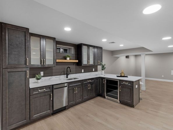 12 Brookside Ln, Norfolk MA 02056