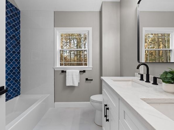 12 Brookside Ln, Norfolk MA 02056