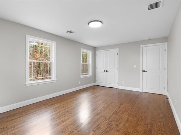 12 Brookside Ln, Norfolk MA 02056