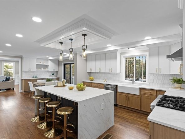 12 Brookside Ln, Norfolk MA 02056