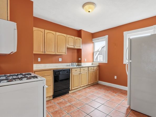 9 Atlantic St 2, Winthrop MA 02152