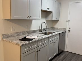 5 Village Rock Lane 24, Natick MA 01760