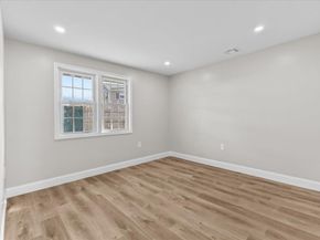 16 Yuba Cir, Brockton MA 02302