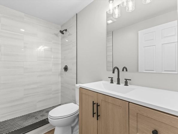 16 Yuba Cir, Brockton MA 02302