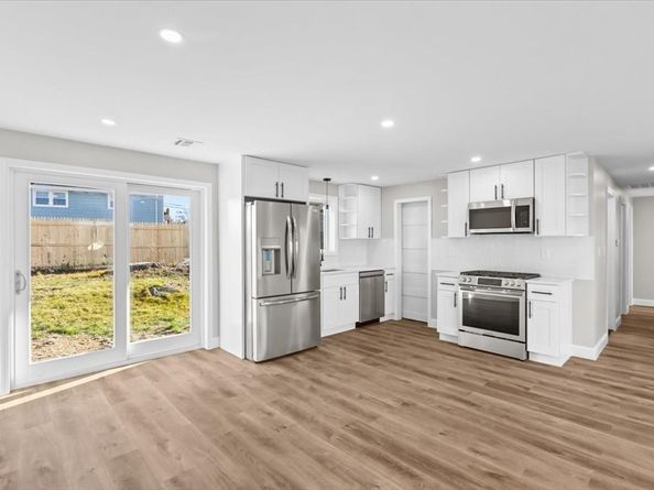 16 Yuba Cir, Brockton MA 02302