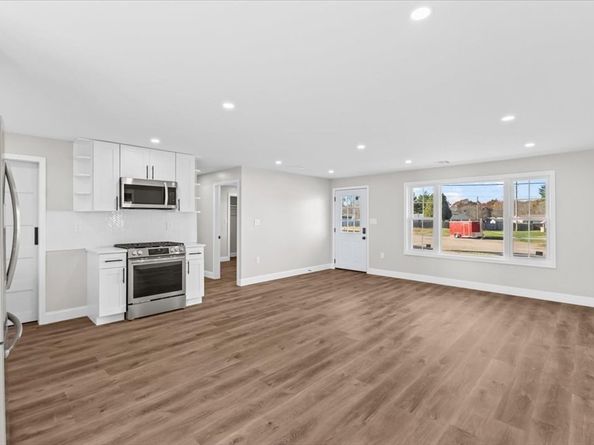 16 Yuba Cir, Brockton MA 02302