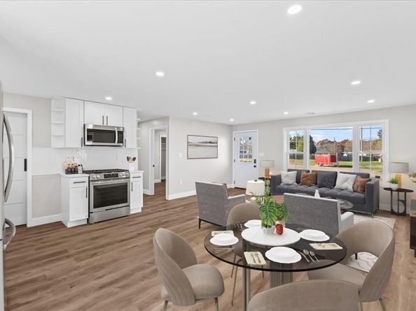 16 Yuba Cir, Brockton MA 02302