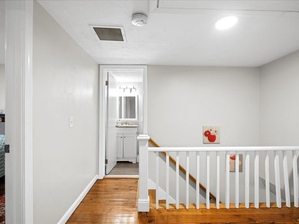 65 Edgewater Avenue, Shrewsbury MA 01545