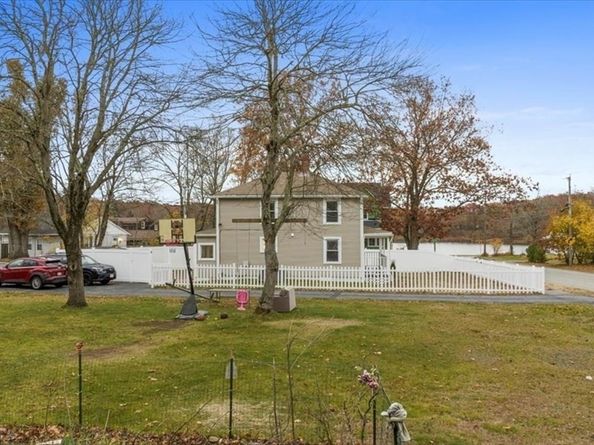 65 Edgewater Avenue, Shrewsbury MA 01545