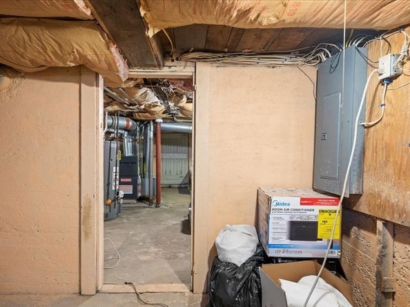 65 Edgewater Avenue, Shrewsbury MA 01545