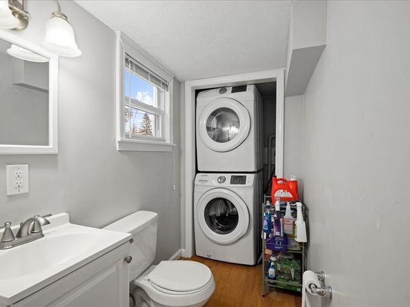 65 Edgewater Avenue, Shrewsbury MA 01545