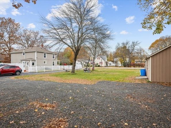 65 Edgewater Avenue, Shrewsbury MA 01545