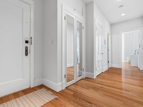 286 Beacon St 1, Boston MA 02116