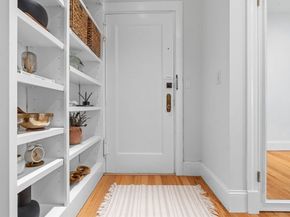 286 Beacon St 1, Boston MA 02116