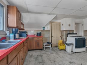 150 E Ashland St, Brockton MA 02302