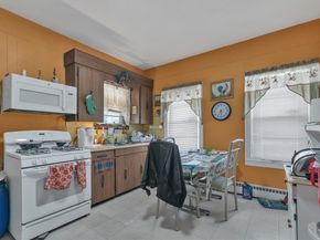 150 E Ashland St, Brockton MA 02302