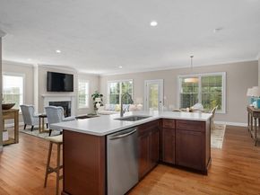 135 Rolling Ridge Drive 56, Northbridge MA 01588