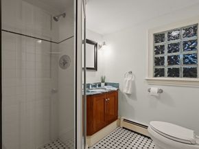 59 Harbor Ave, Marblehead MA 01945