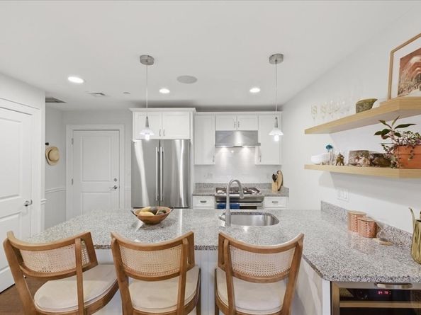 616 E 4th St 304, Boston MA 02127