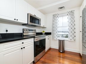 10 Seaport Dr. 2505, Quincy MA 02171