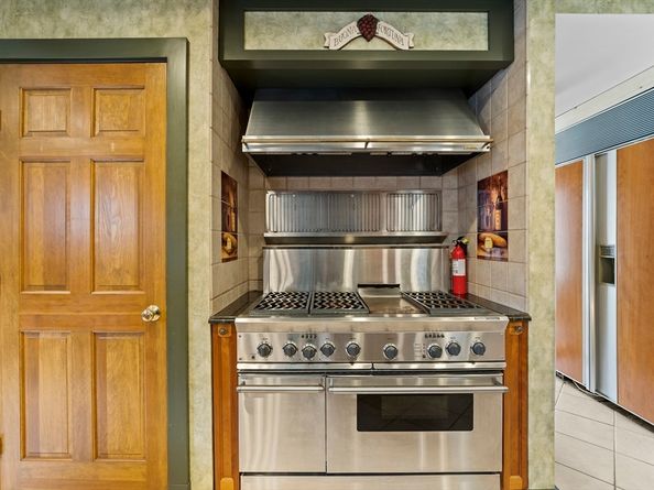116 Adin St, Hopedale MA 01747