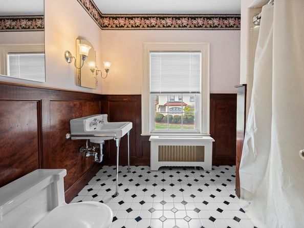 116 Adin St, Hopedale MA 01747
