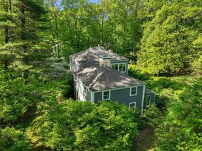 641 Grove St, Framingham MA 01701