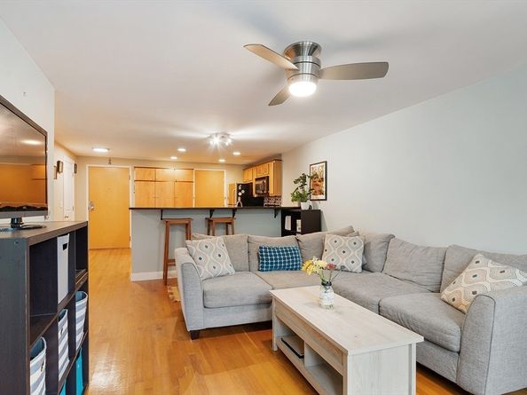 44 Lafayette 401, Chelsea MA 02150